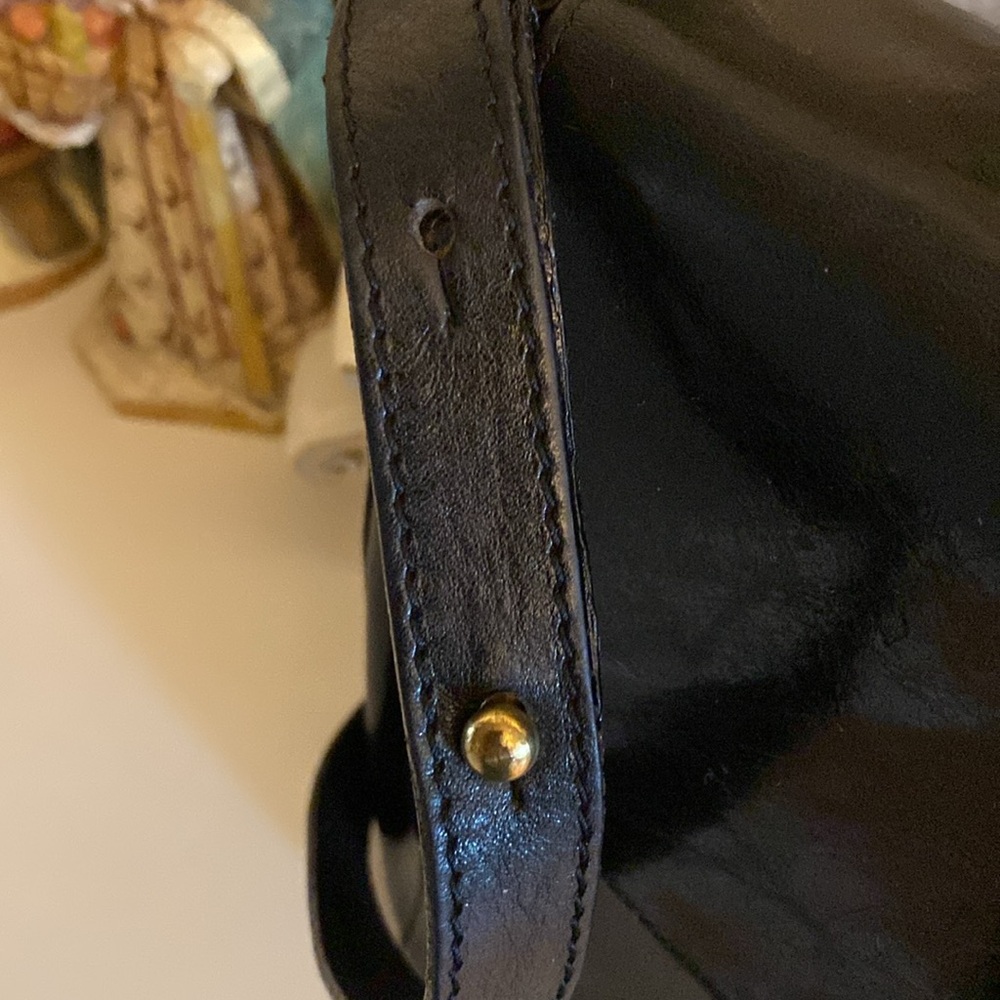 Vintage Brahmin hard leather crossbody purse with adjustable strap - Picture 8 of 16